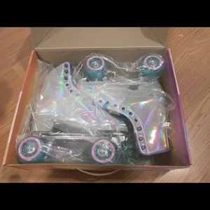 NIB Holographic Impala Skates Size 9